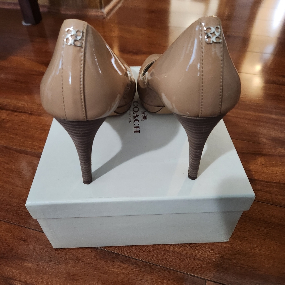 Nude Coach Platform Heels - Picture 3 of 10
